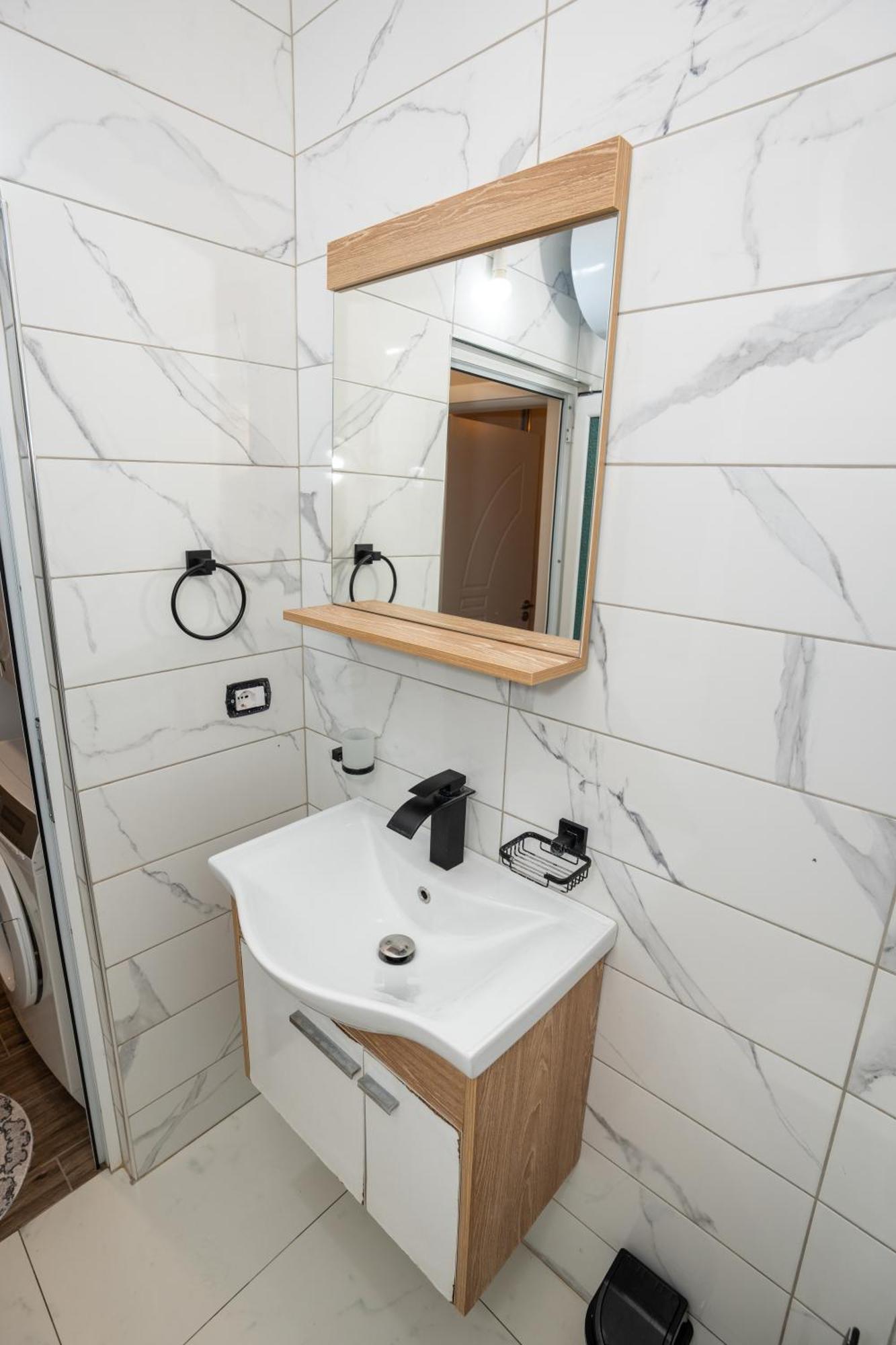 Sunnydream Apartaments Saranda المظهر الخارجي الصورة